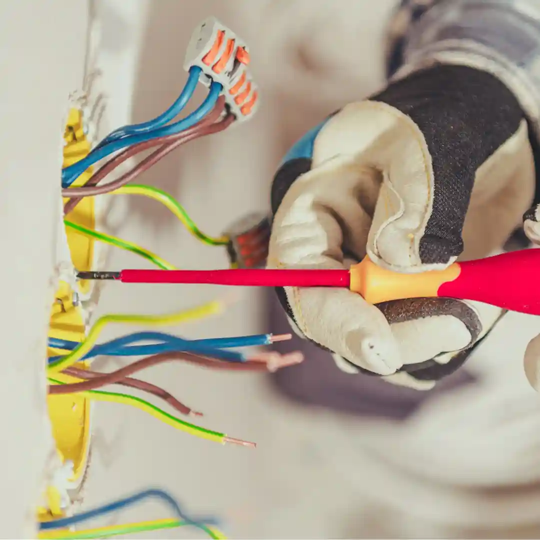 arreglo de corto circuito